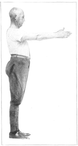 CORRECT POSITION OF NECK AND SHOULDERS IN ALL REACH
EXERCISES