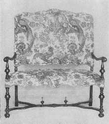 This William and Mary settee would be delightful in a
country house. There are chairs to match it.