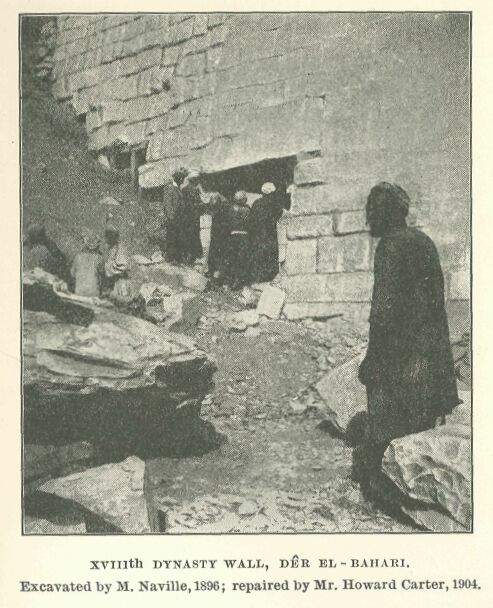 325.jpg Xviiith Dynasty Wall, Dbr El-bahari. 
