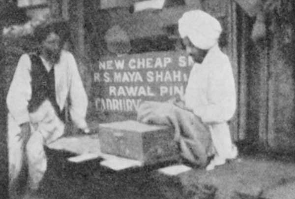 Fig. 106. Shop in Murree Baz&aacute;r.