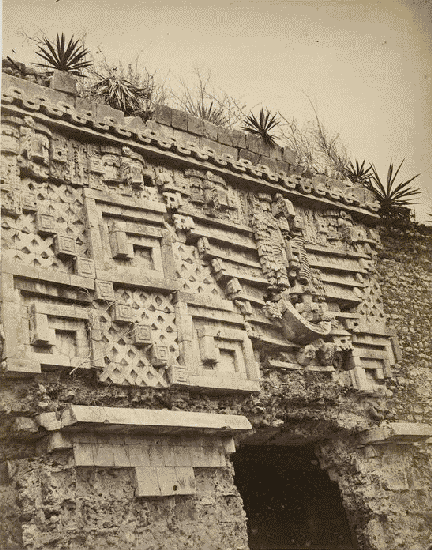 Palais Du Gouverneur, &agrave; Uxmal, detail de la Porte Principale.