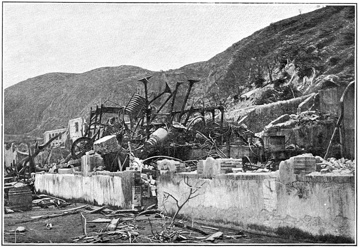 Ru&iuml;nes van een rumfabriek.