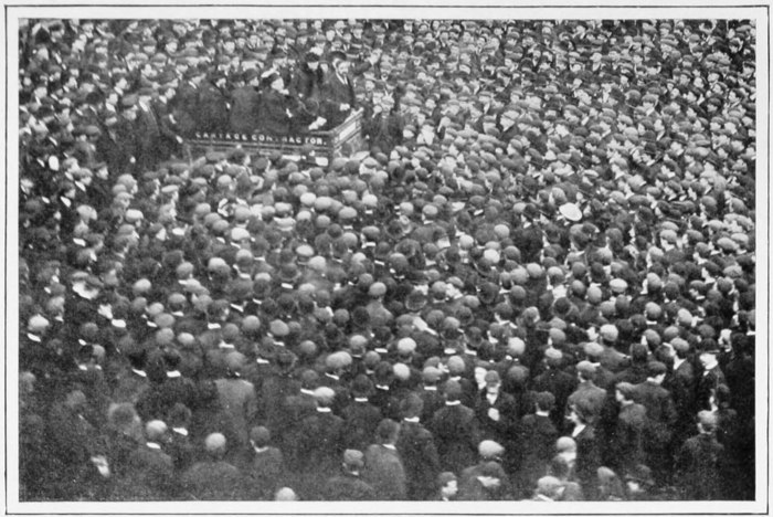 WILL CROOKS ADDRESSING AN OPEN-AIR MEETING IN BERESFORD
SQUARE DURING THE WOOLWICH BYE-ELECTION IN 1903