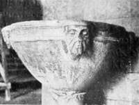 BARGA — DUOMO: PILA DELL'ACQUA SANTA.
(SEC. XIII).