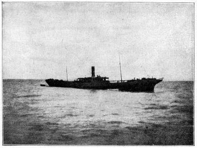 Ehe wir&rsquo;s uns versahen, hatte er sein Boot zu Wasser.