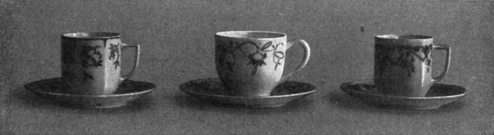 Drei verschiedene bemalte Tassen